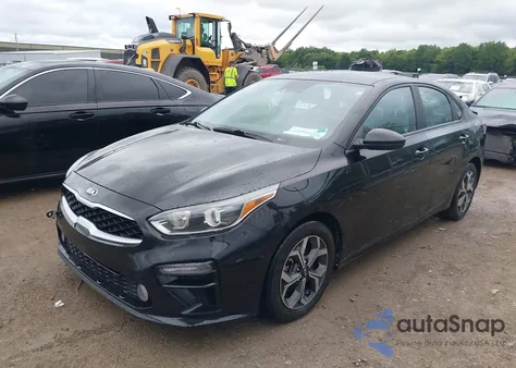 2021 Kia Forte Lxs z USA, uszkodzony, nr VIN 3KPF24AD4ME378347